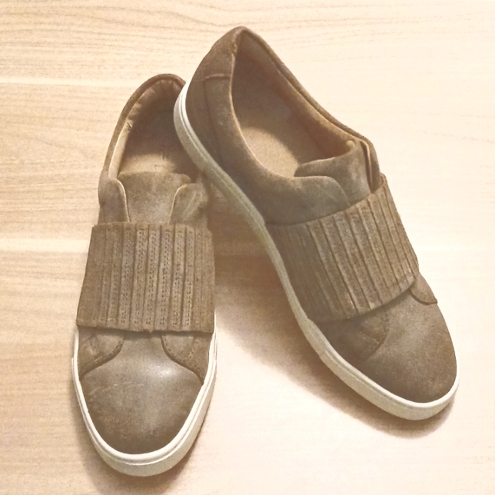 Frye "Ivy" Brown Leather Slip On Shoes in Size 10M